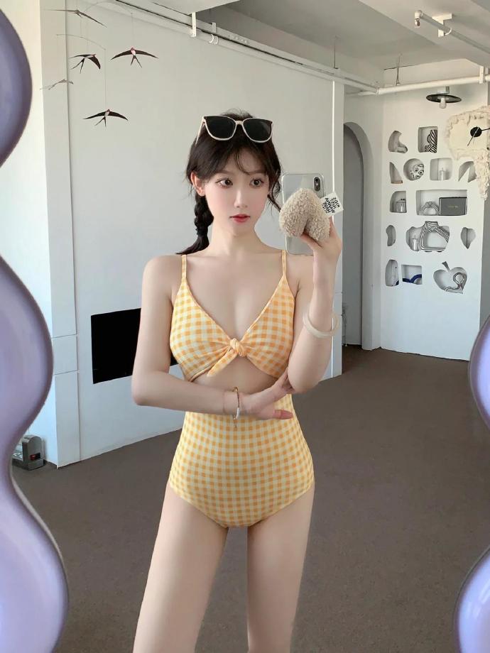 真探 封面